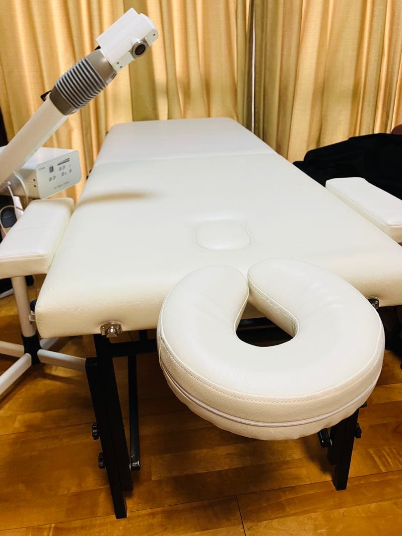 ⭐︎お引き取り限定⭐︎ 折り畳み式マッサージベッド＆スチーマー