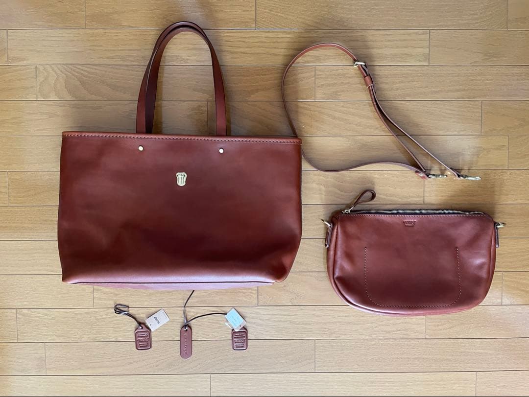 【ほぼ未使用】松重豊×HERZ コラボバッグ 「2in1レザートート」 チョコ色