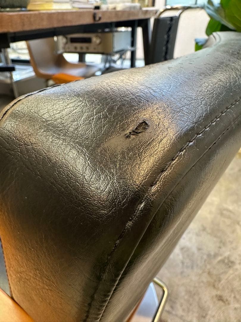 joji 美容室　椅子　『Framu/フラム』BLACK