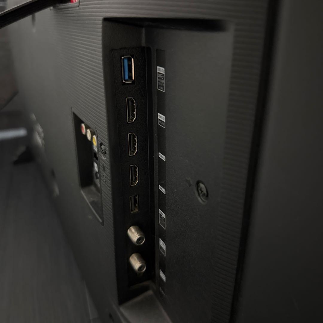 大画面液晶テレビ