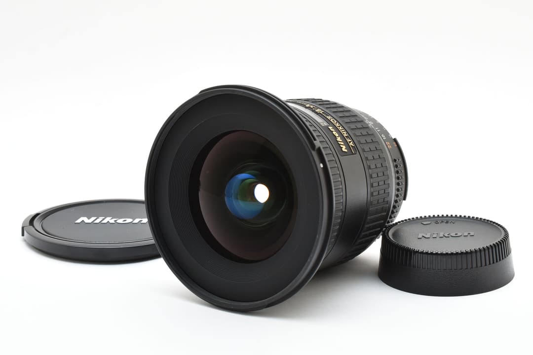 未使用に近い Nikon AF 18-35mm F3.5-4.5 D #8927