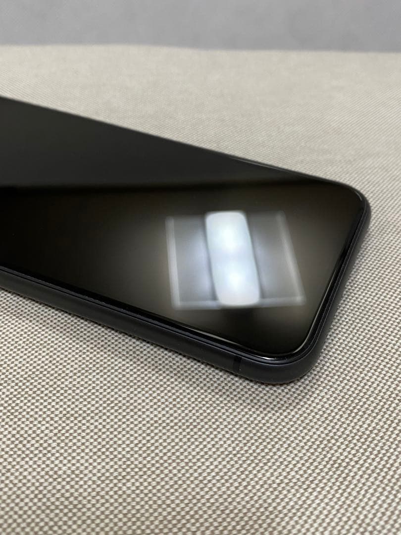 【simロックあり】au 制限○ / iPhone11 64GB ブラック