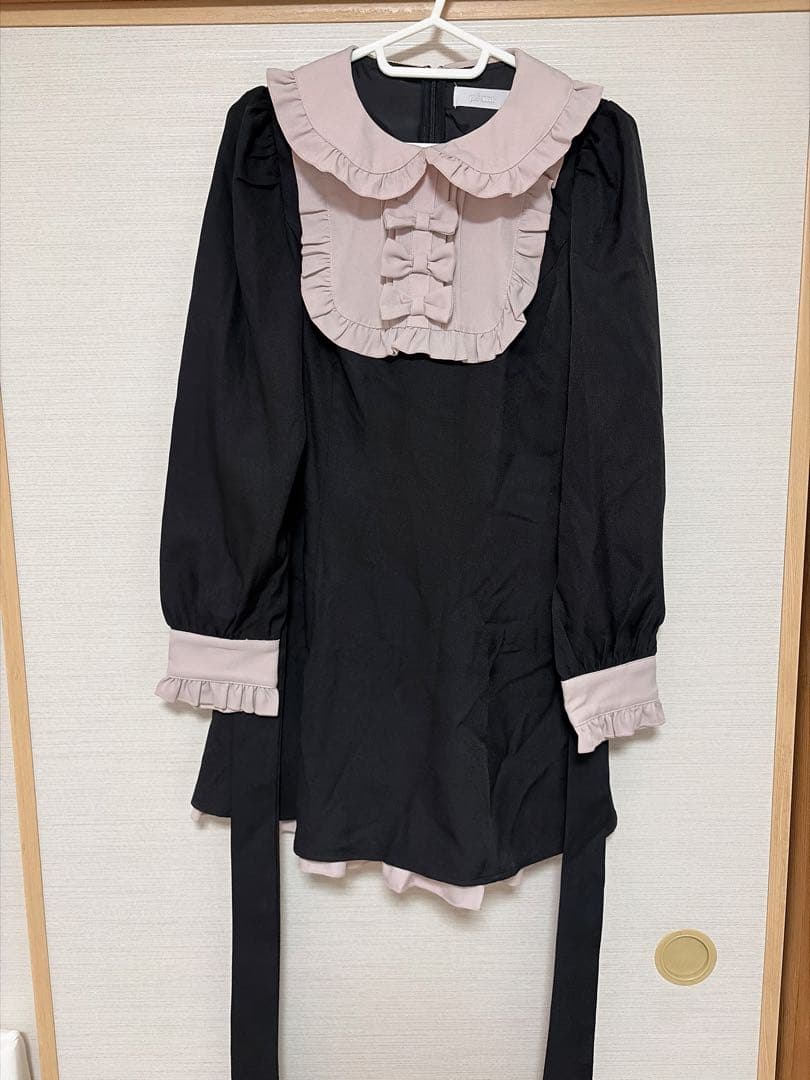 あ*様 pium スクエアフリルリボンドーリーワンピース