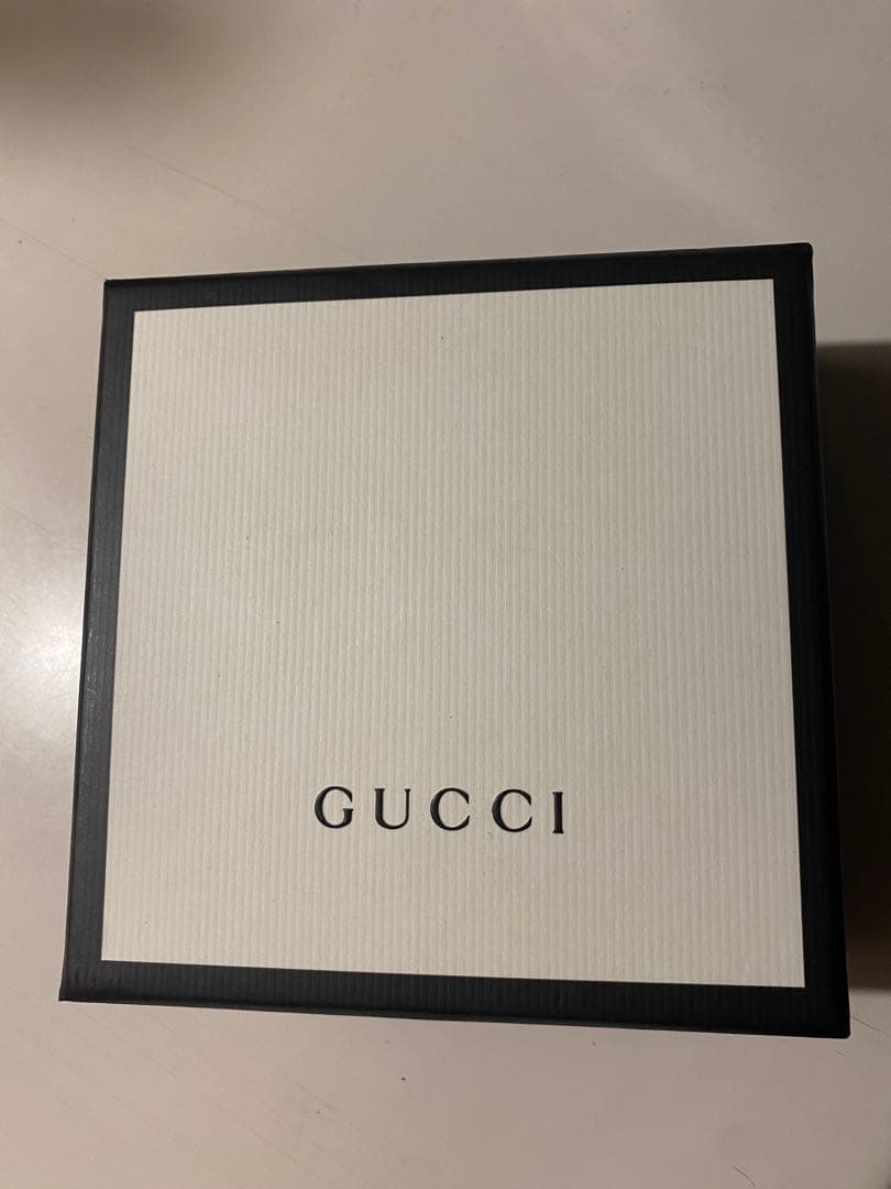 GUCCI インターロッキング Gバングル