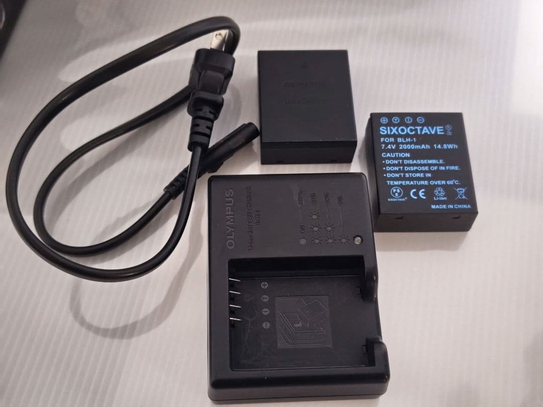 OLYMPUS OM-D E-M1 MarkⅡ ボディ 純正バッテリー他付属品