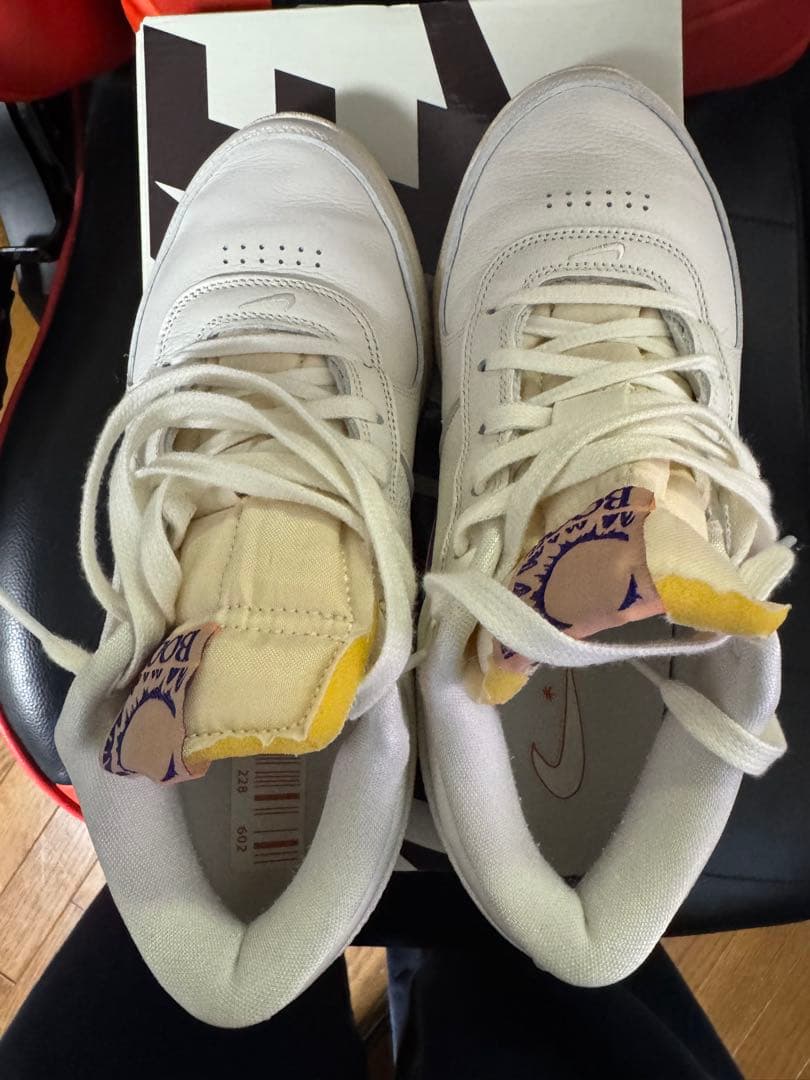 Nike book 1 /26.5 ブック1