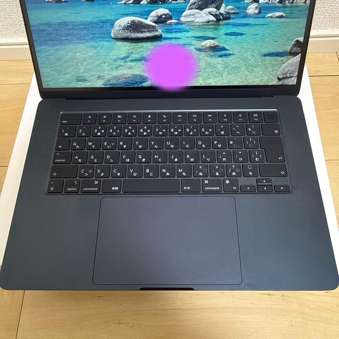 Apple MacBook Air 15インチ (M2, 16GB,512GB)