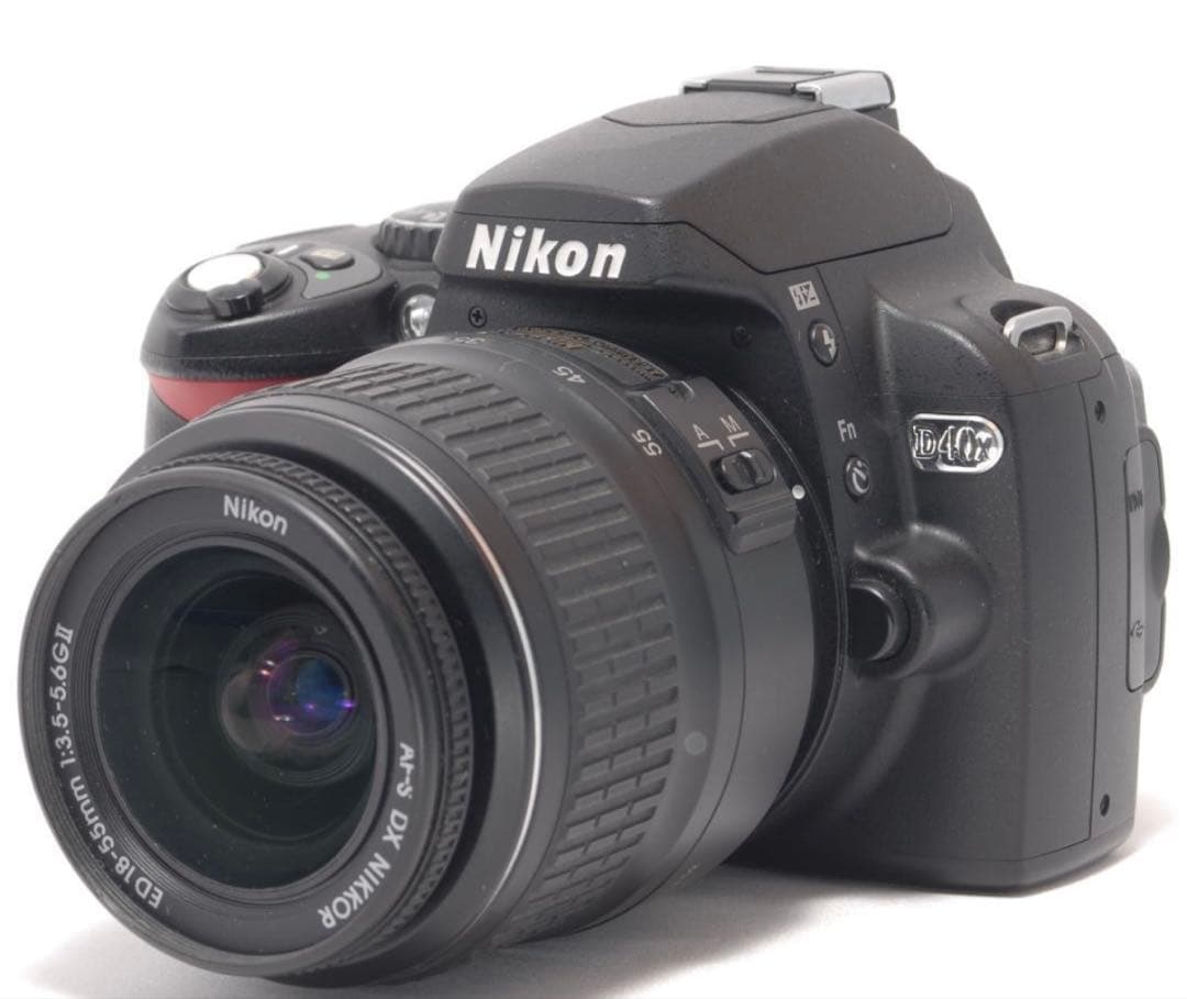 ⭐️軽くて持ち運び楽々⭐️Nikon D40x　デジタル一眼レフ　ニコン