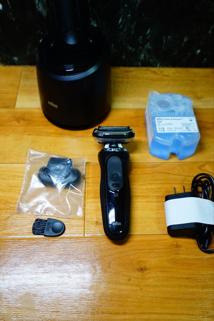 【美品】Braun S7メンズ電気シェーバー ブラウンシリーズ7