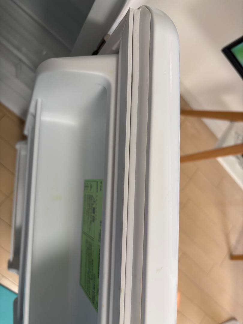 レトロ風comfee 冷蔵庫 RCD93WHS(E) 93L