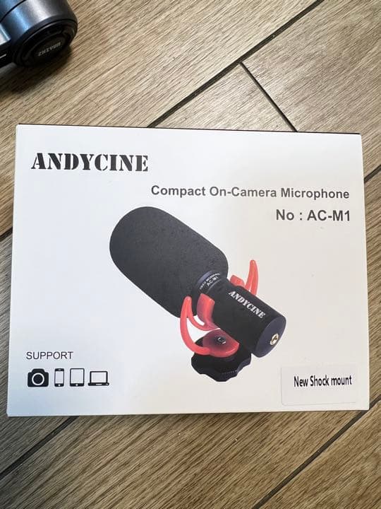 ZHIYUN SMOOTH 5とマイクとL型ブラケットのセットです。