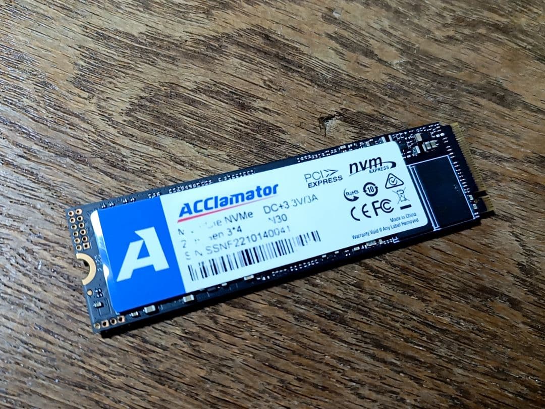ACClamator M.2内蔵用SSD2TB NVMe PCIe Gen3.0