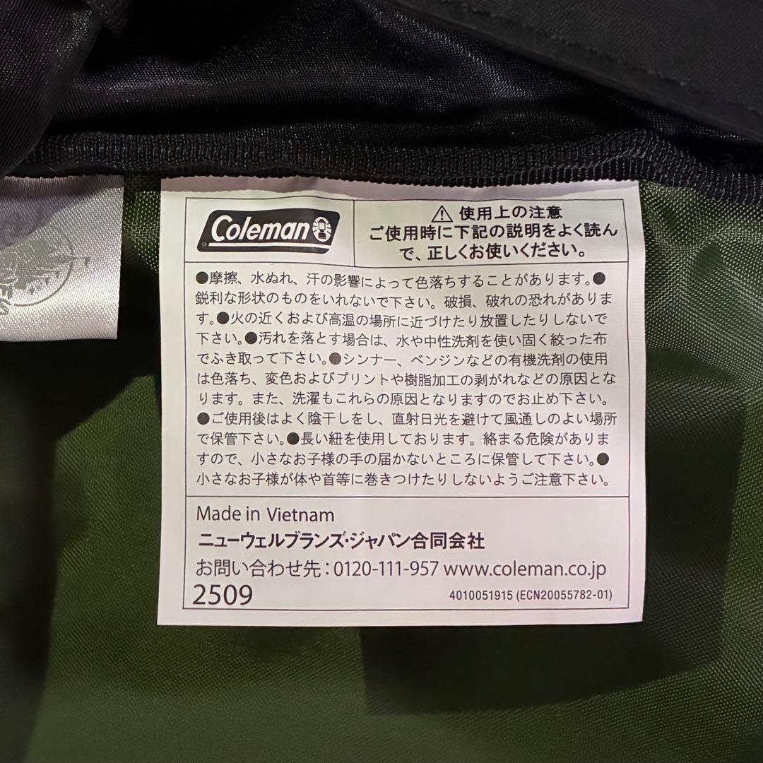 Coleman ニック・ワイルド リュックサック 33L チャーム付き 刺しゅう