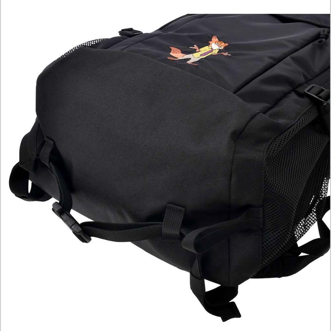 Coleman ニック・ワイルド リュックサック 33L チャーム付き 刺しゅう