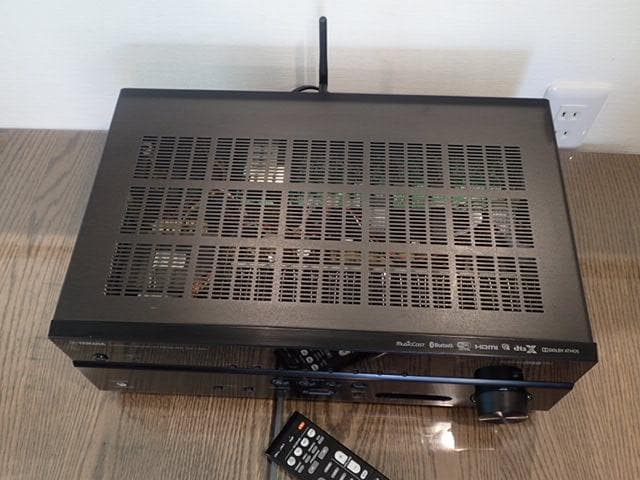 YAMAHA　AVアンプ　RX-V581　超美品・快調・リモコン付き・人気機種