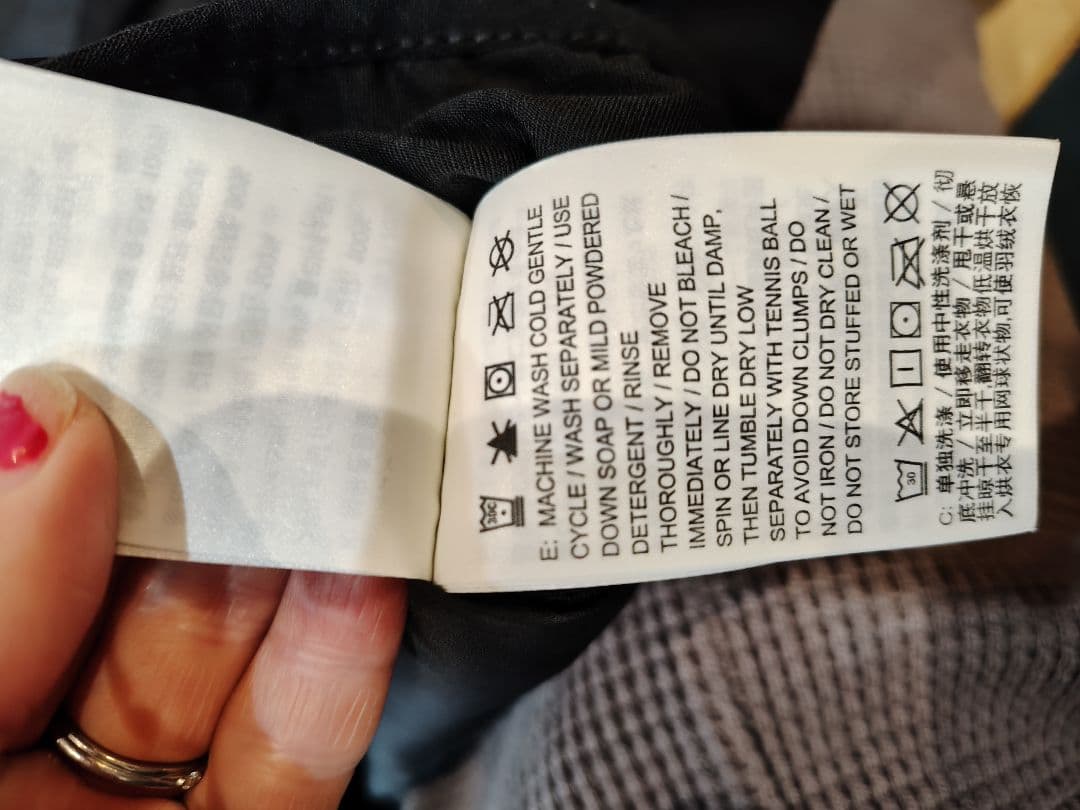 NIKE ナイキ エアロロフト800 ダウンジャケット M 黒