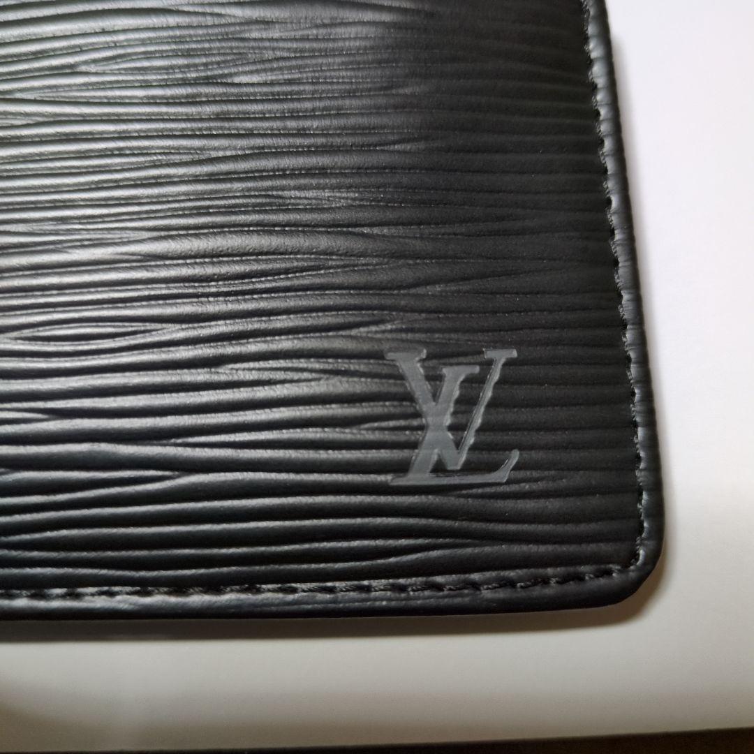 Louis Vuitton ポシェット クレ エピ ケース