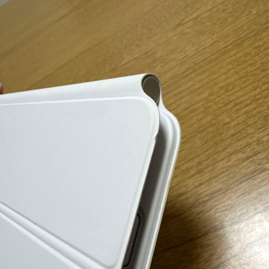 Apple 純正 iPad Magic Keyboard（ホワイト／日本語配列）