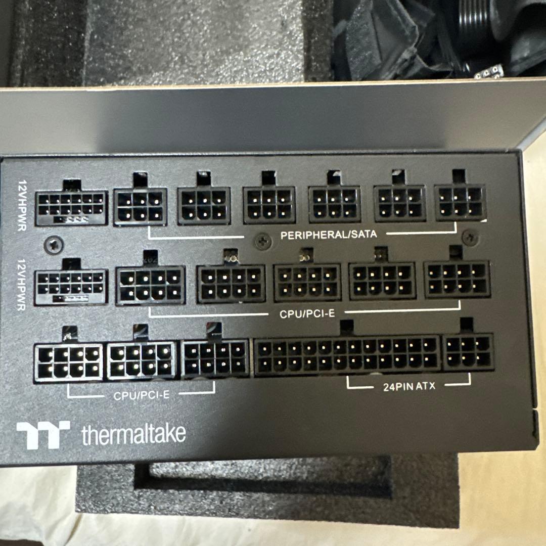 電源ユニット thermaltake TOUGHPOWER GF3 GOLD 1650w