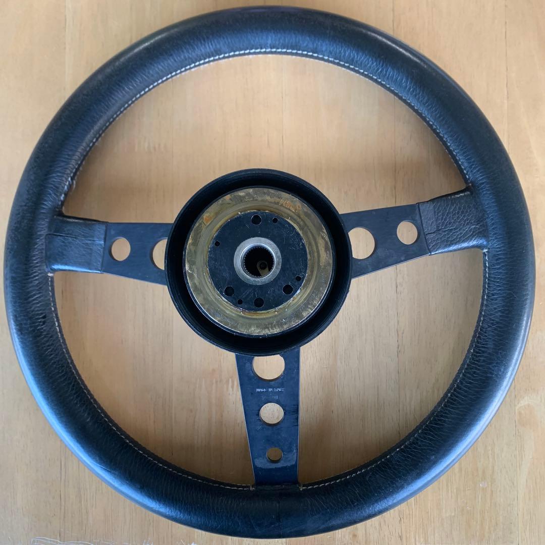 momo prototipo ステアリング 黒