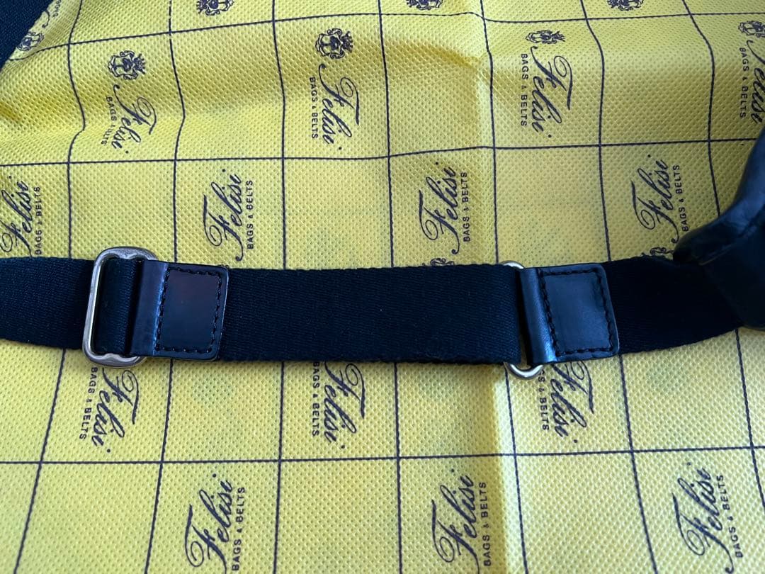 フェリージ　218 ボディーバッグ