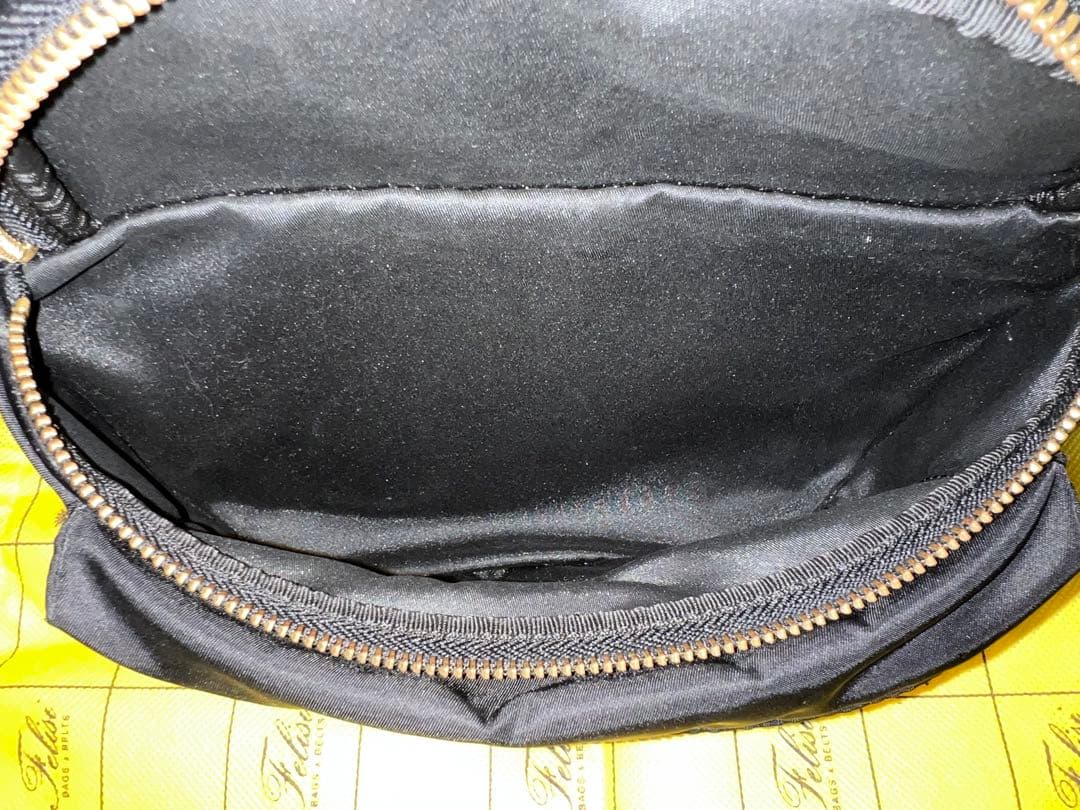 フェリージ　218 ボディーバッグ