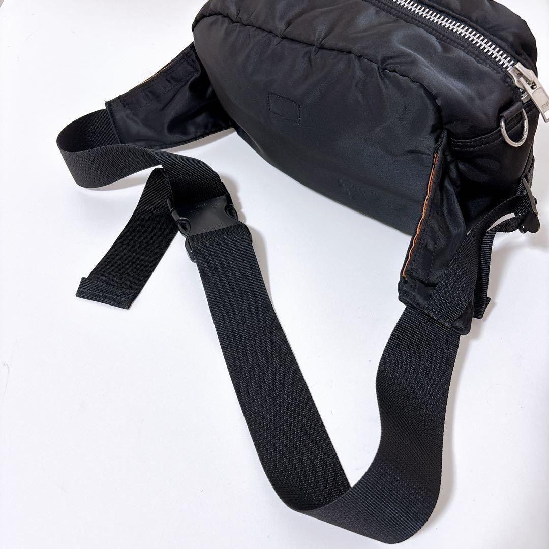 【美品】PORTER ポーター TANKER タンカー ボディバッグ 黒ナイロン