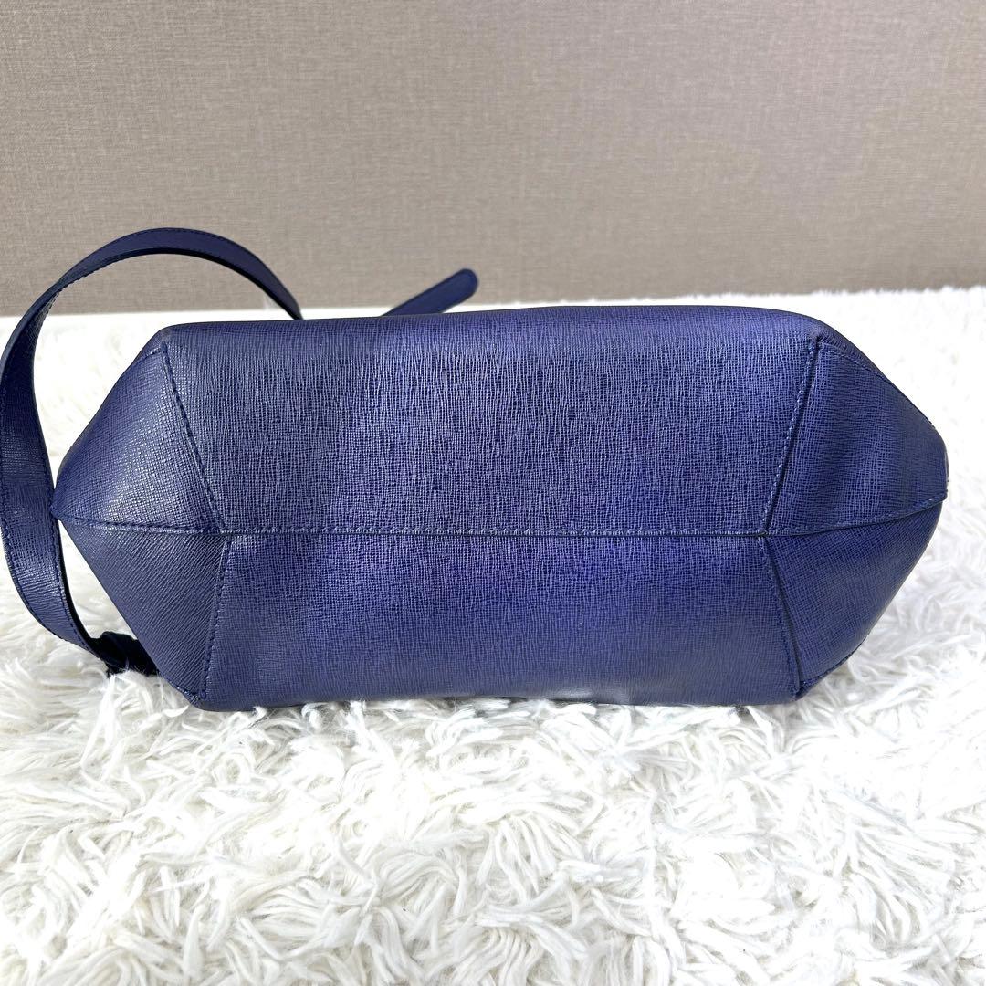 美品✨　FURLA アリッサ　ハンドバッグ　ショルダー　2way レザー　A4可