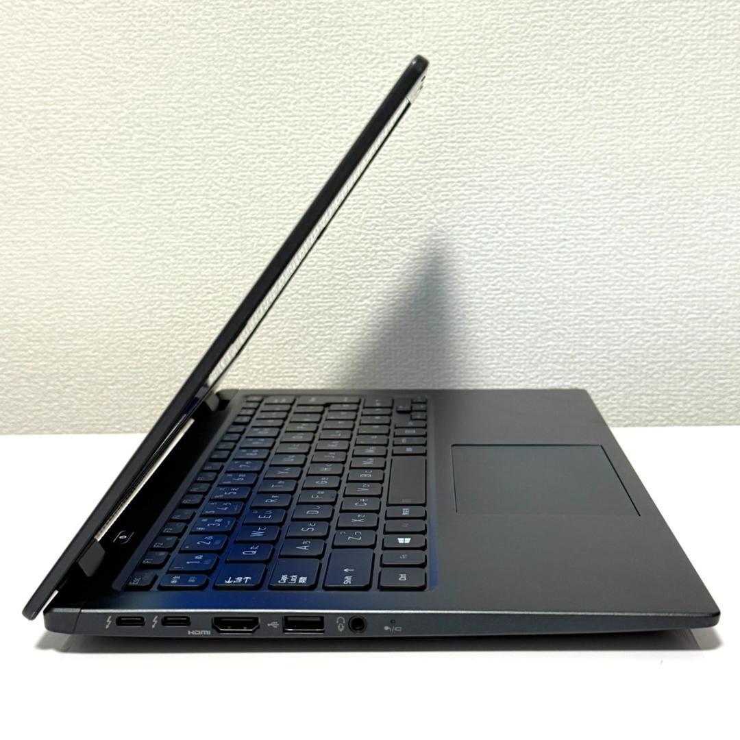 ★超軽量871g★ バッテリー残量◎ 2021年製 dynabook 紺 E67