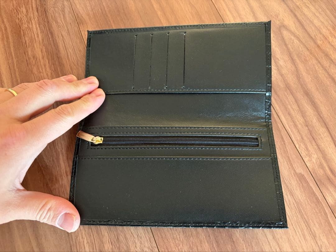 皇居限定　新品　クロコ型押し　長財布　牛革　ブラック　希少　 レザー