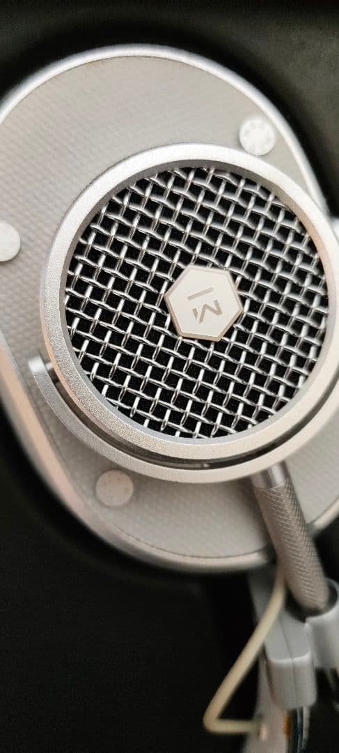 Master & Dynamic MH40 ワイヤレスヘッドホン