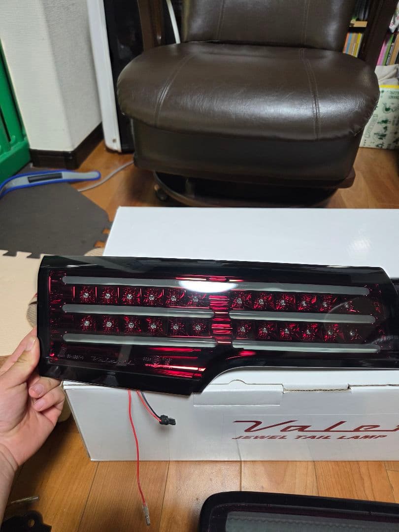 グ*ン様 Valenti ジュエルテールランプ フルセット E52える