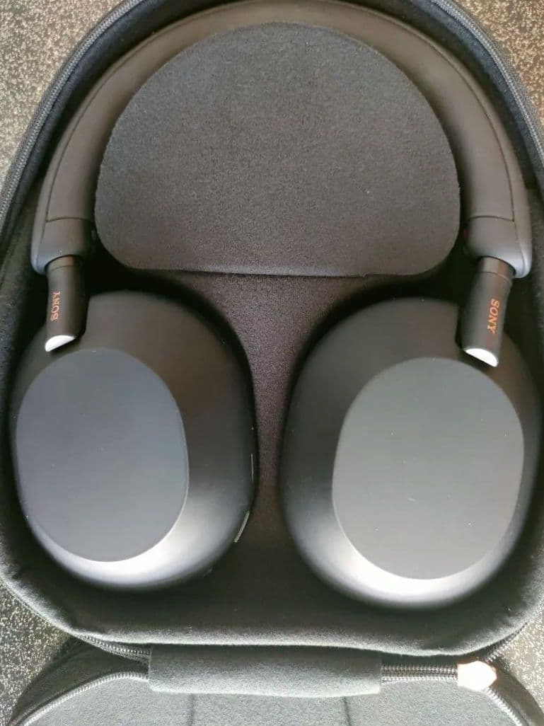 WH-1000XM5 SONY 専用ケース付き