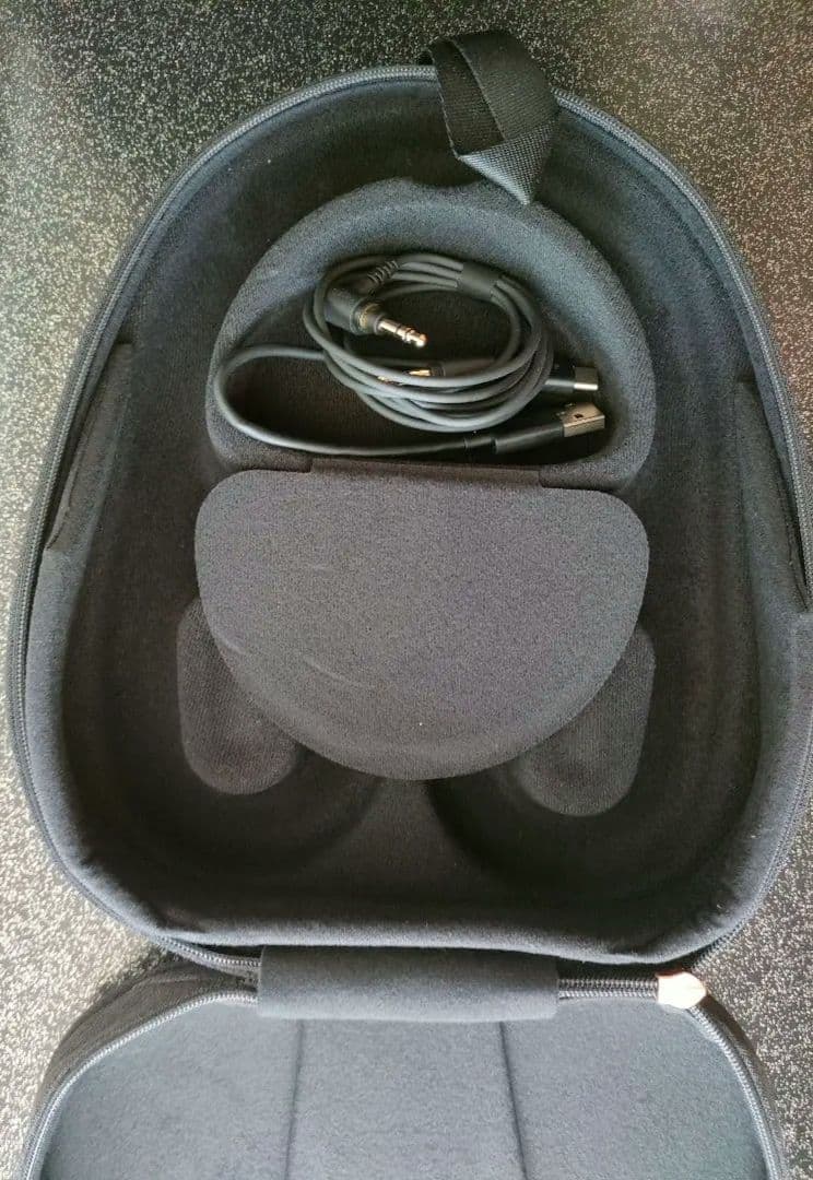 WH-1000XM5 SONY 専用ケース付き