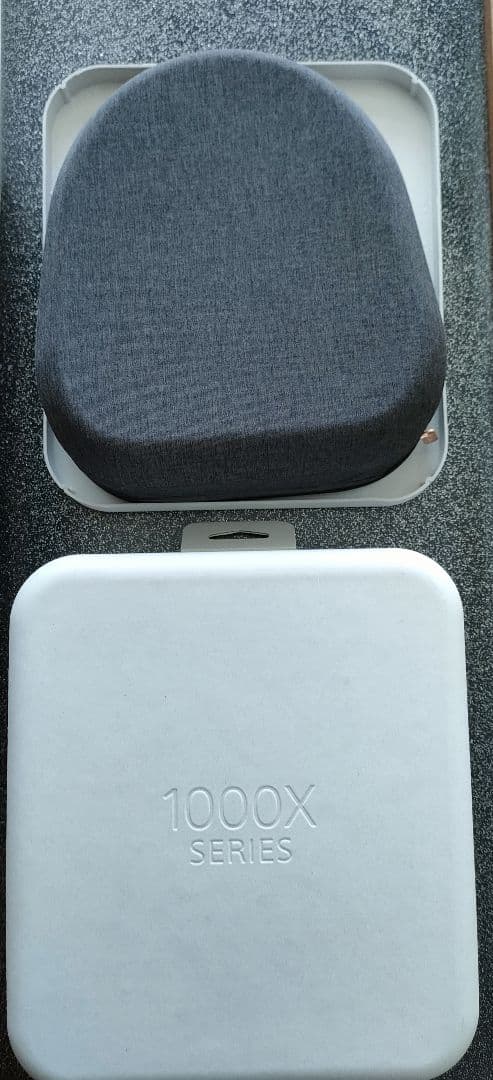 WH-1000XM5 SONY 専用ケース付き