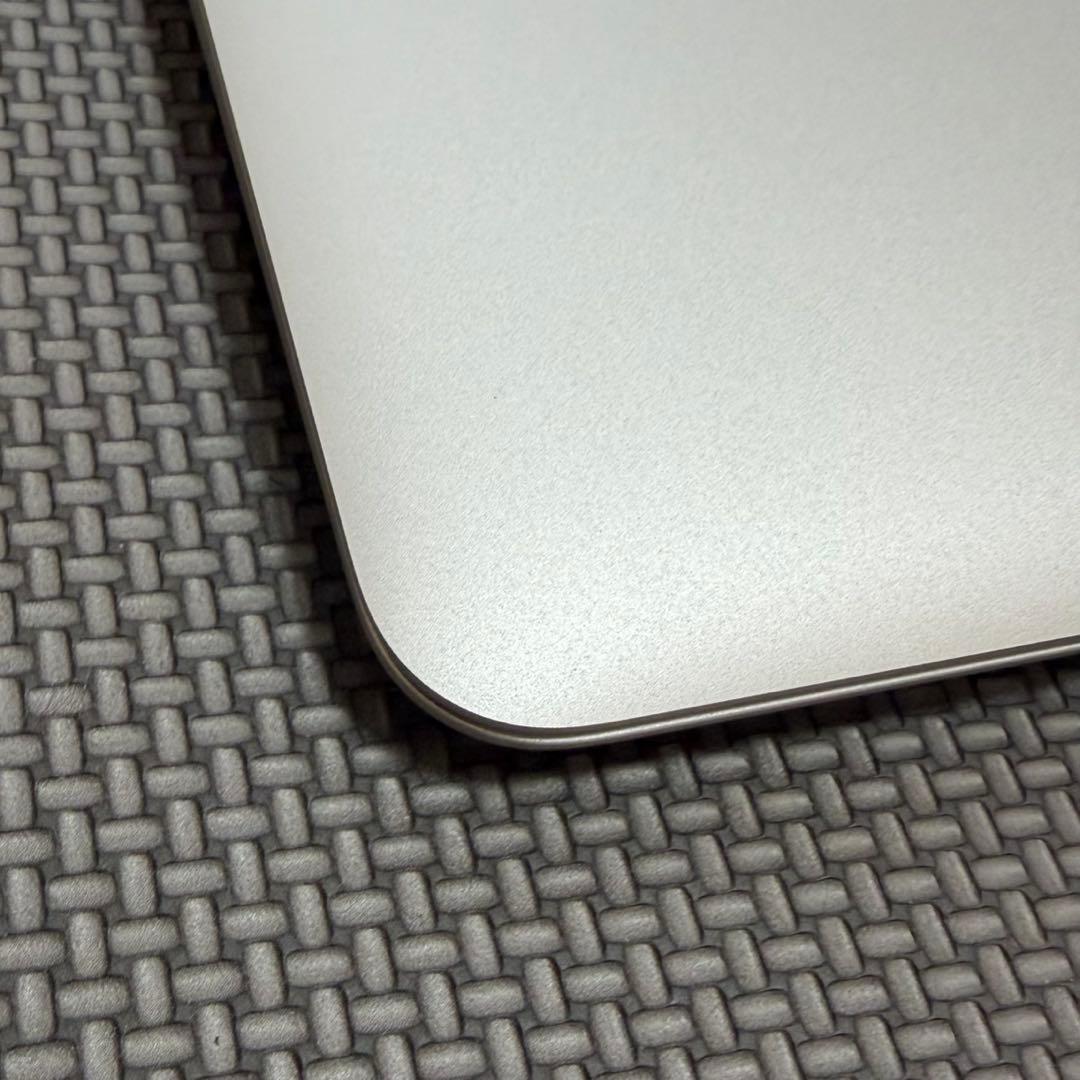 MacBook本体 MacBook Air (13-inch, 2017) MQD32J/A