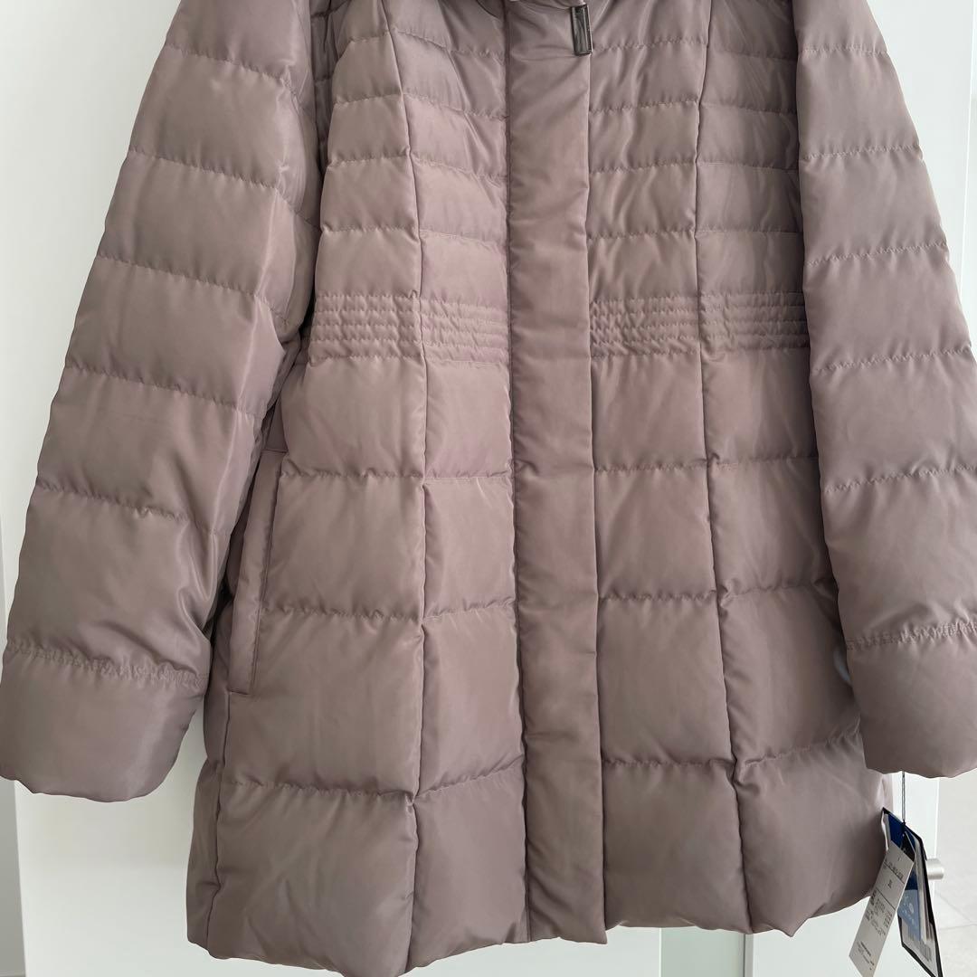 ８１５５【新品】レディースミセス　アウター　ゆったり３L ダウンコート　ベージュ