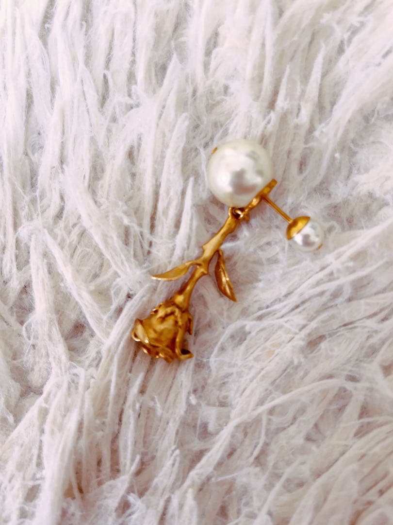 ディオール　ピアス　ローズ　ゴールド　トライバル