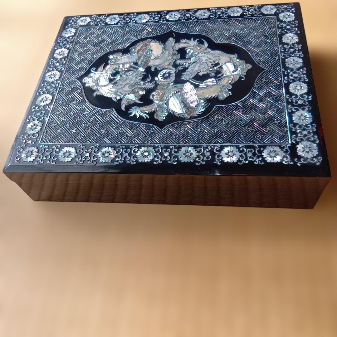 【高級】韓国 伝統工芸 螺鈿細工 龍図柄 漆器 小物入れ ジュエリーボックス