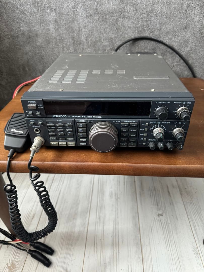 KENWOOD TS-690D 100Wトランシーバー