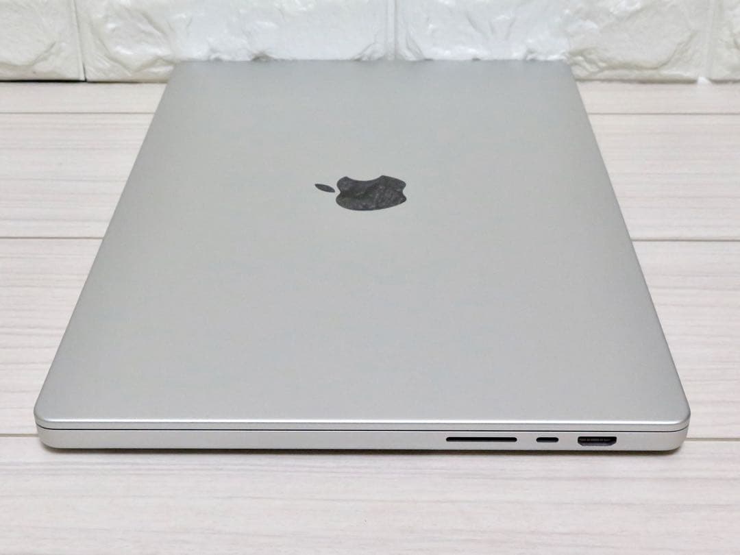 M1Max MacBookPro 16インチ　メモリ32GB SSD1TB