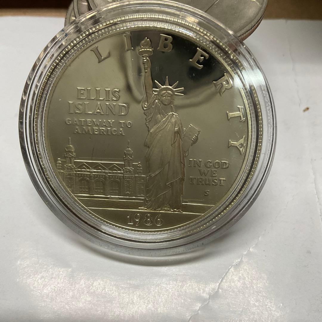 未使用 自由の女神100周年 アメリカ US銀貨 １ドル ケース入 1986年