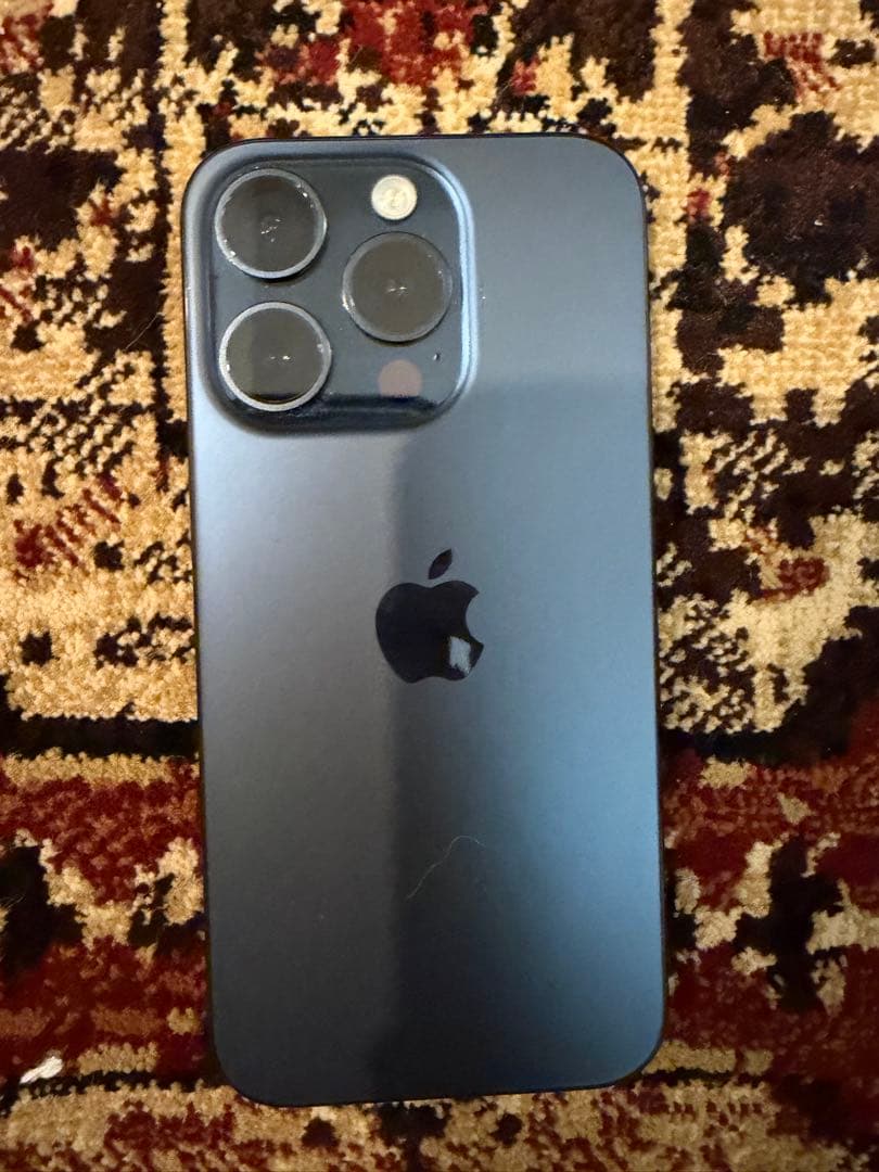 iPhone15pro 128GB ネイビー　画面割れ　ジャンク