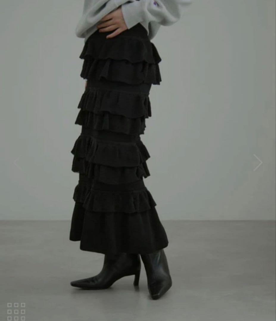 ADAM ET ROPÉ FEMME フリルニットスカート