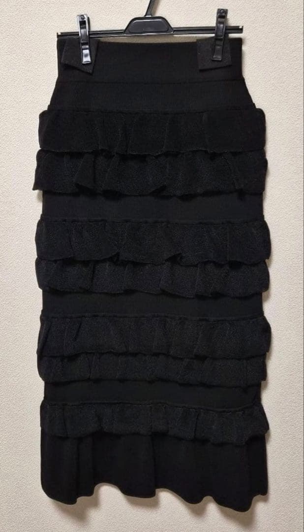 ADAM ET ROPÉ FEMME フリルニットスカート