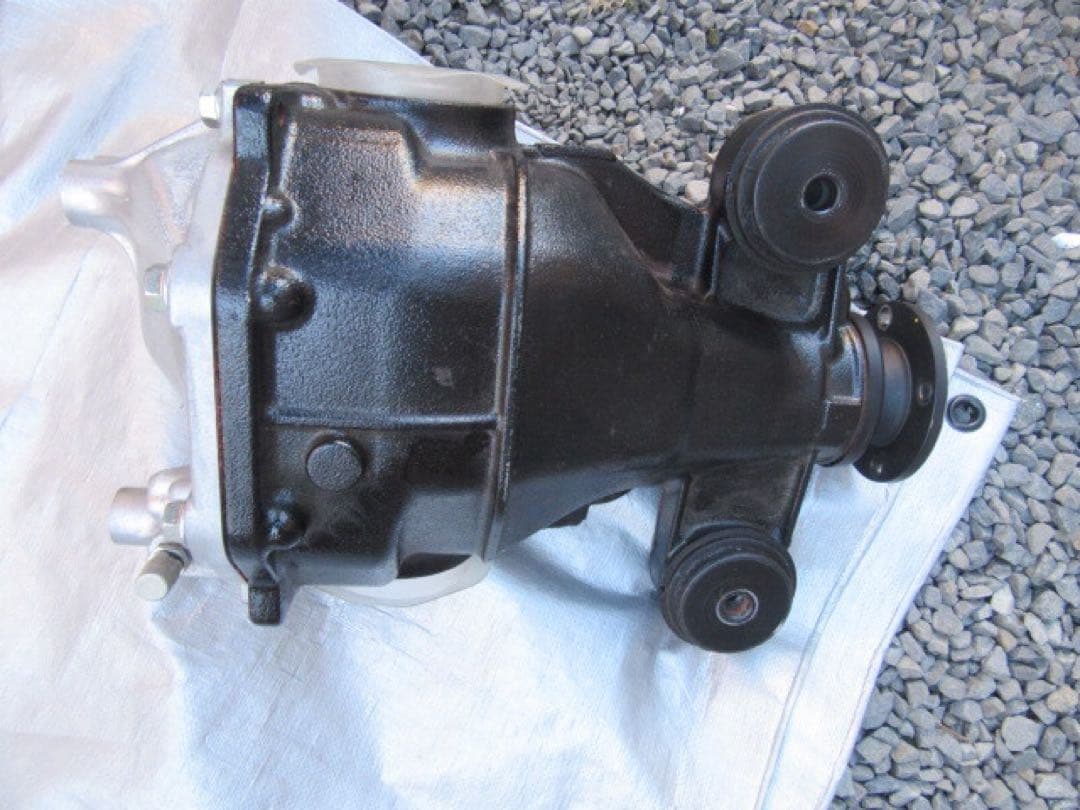 トヨタ　RG86 ZN8純正デフ