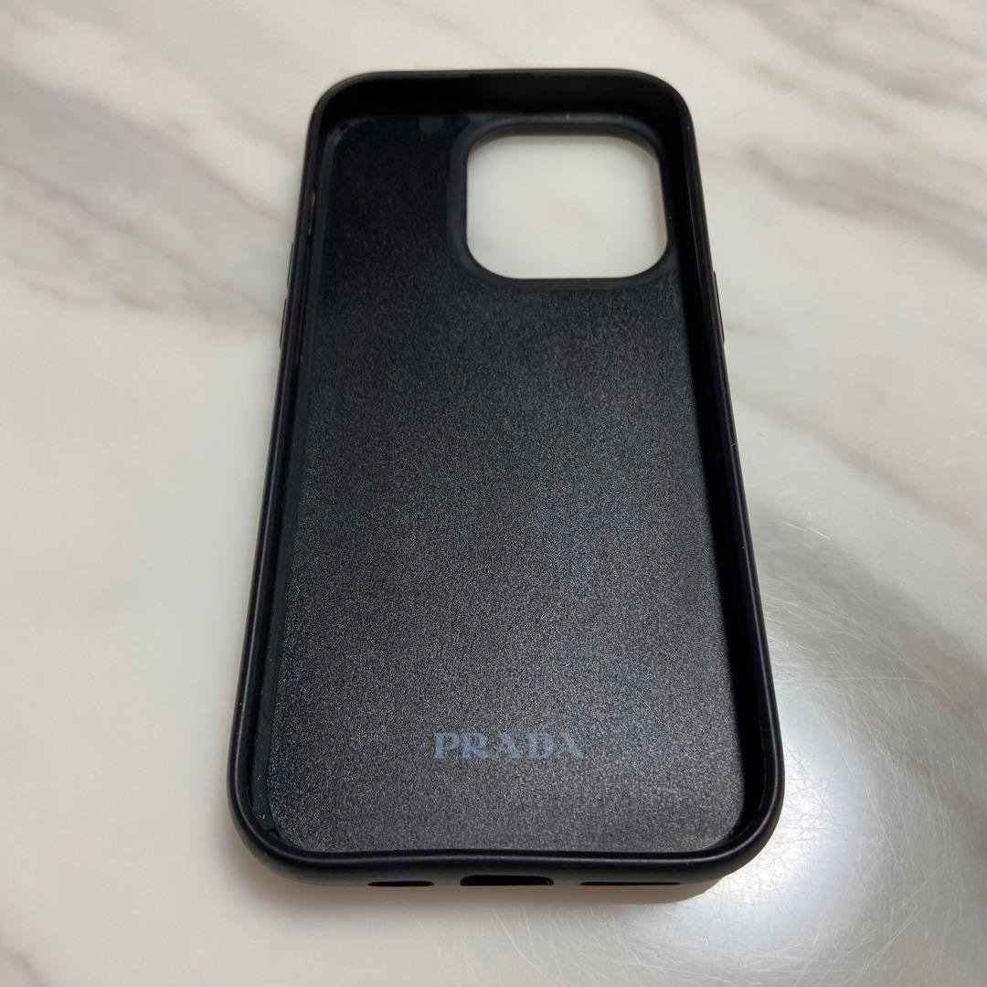 PRADA プラダ　iPhoneケース　サフィアーノレザー　三角ロゴ