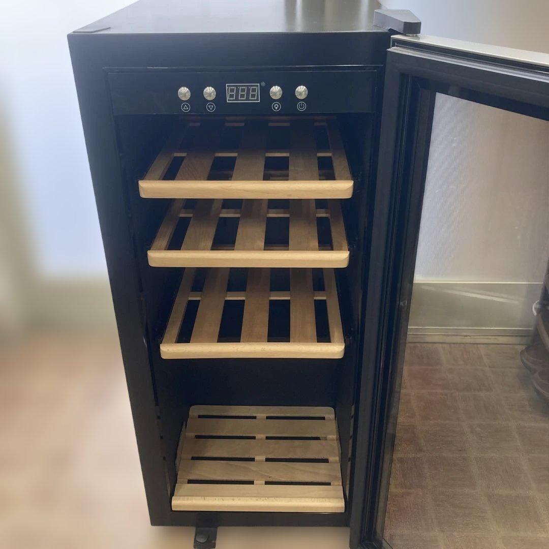 ワインセラー　ファンヴィーノ28 SW-28 funvino 鍵付き　28本