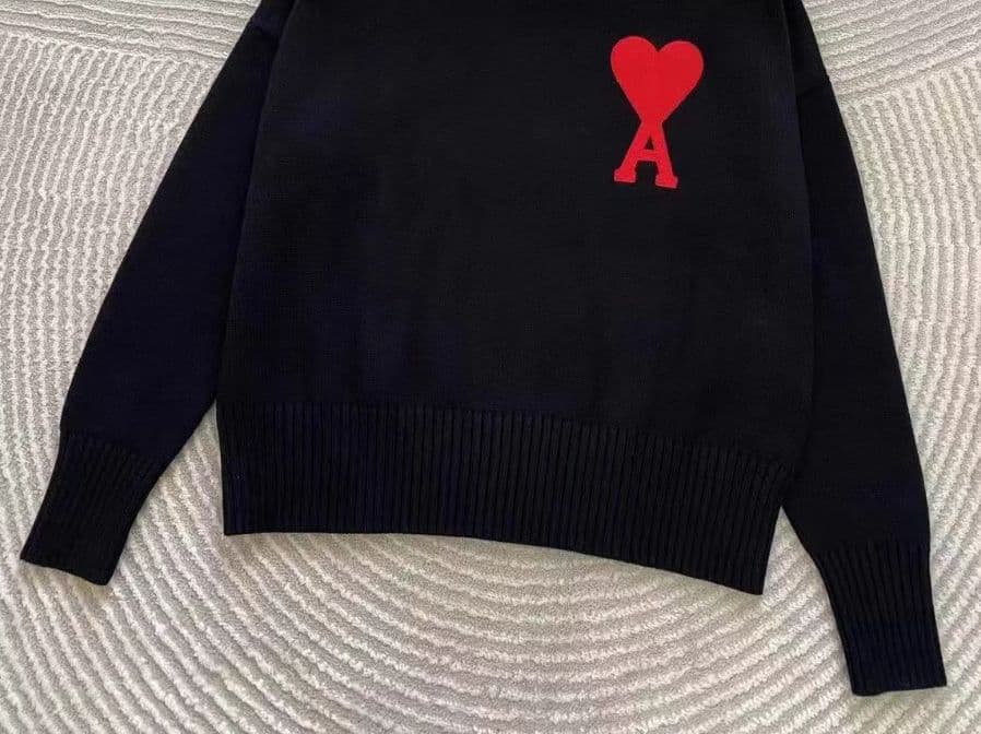 Ami Paris ブラック ニットセーター ハート刺繍 M 男女兼用