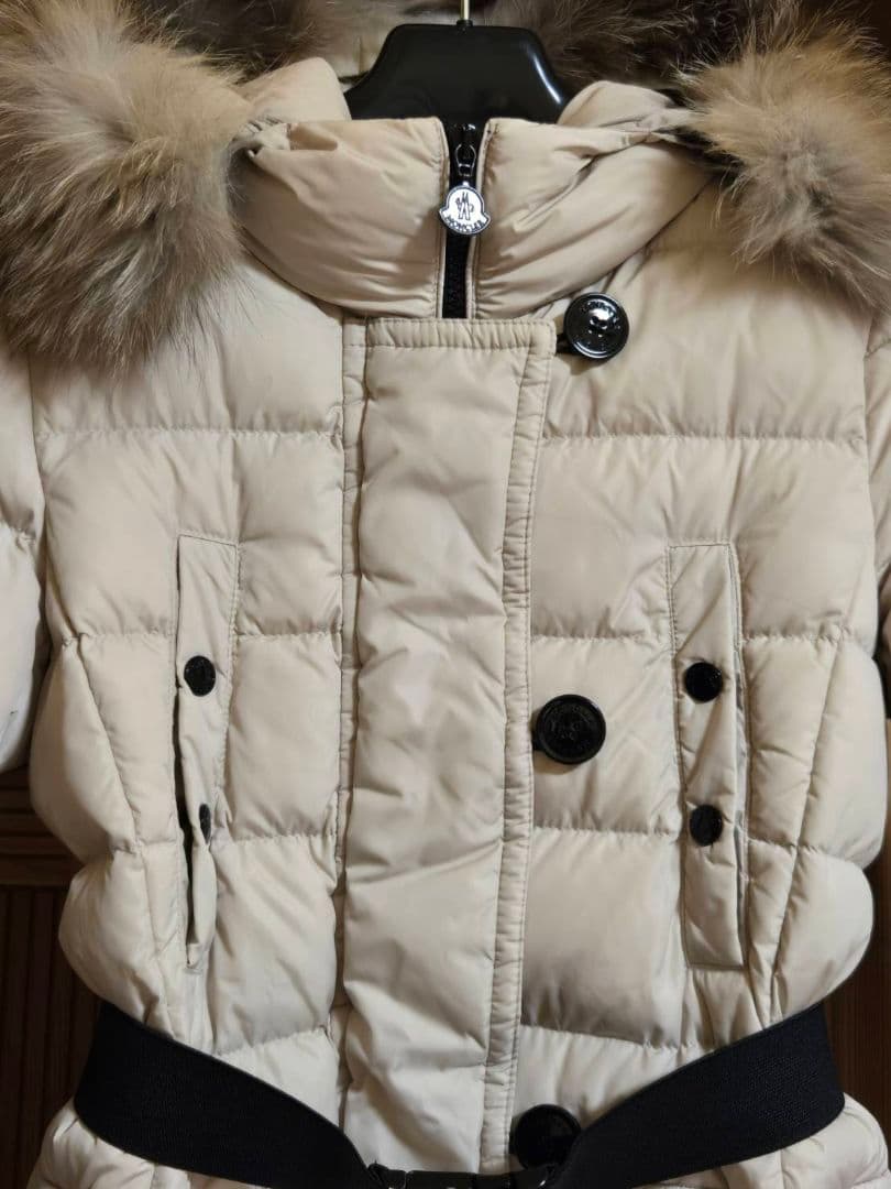 n*読様 300円オークション‼️モンクレール　　ジェノブリエッテ　ダウン　アイ